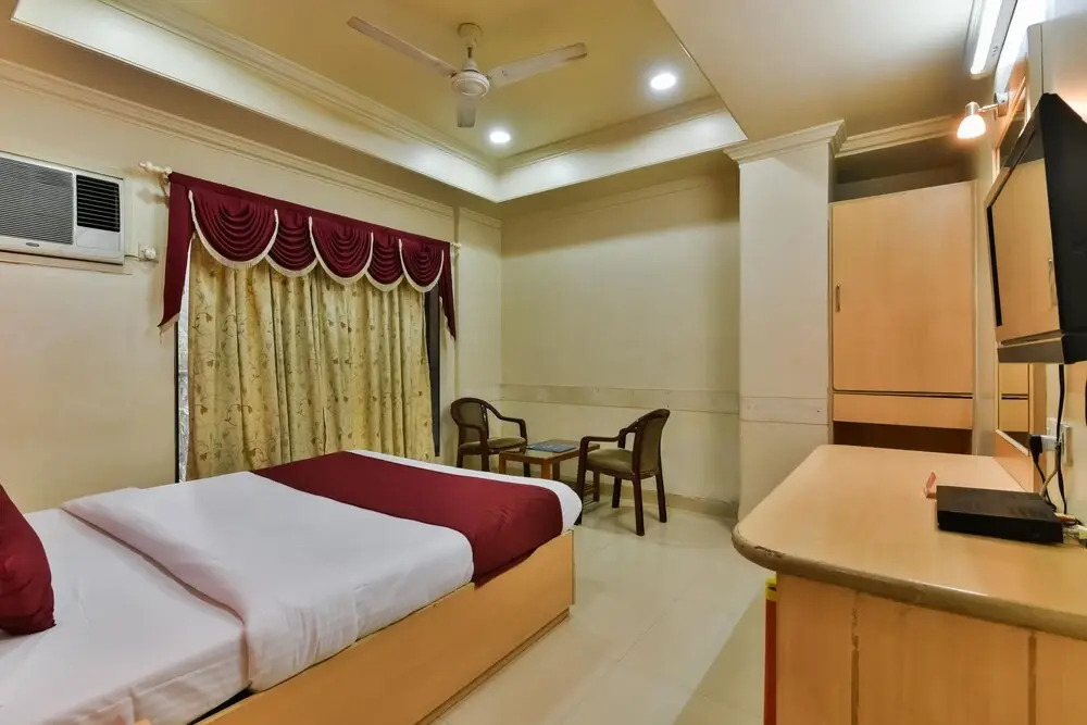 OYO Flagship 572 Santacruz West