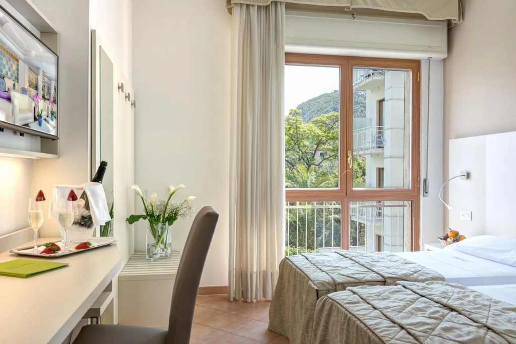 Hotel Caravel