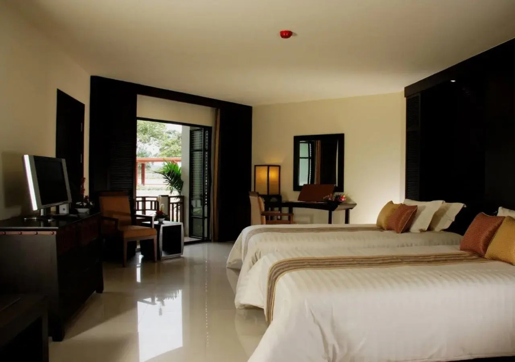 The Nouveau Chumphon Beach Resort And Golf