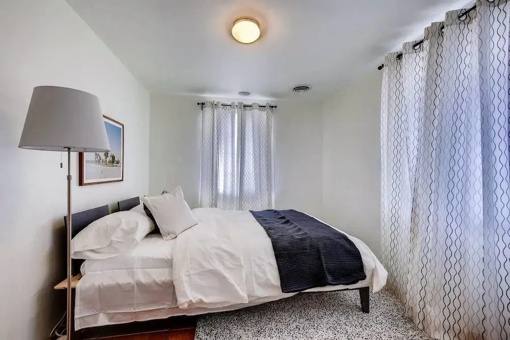 Cozy Bungalow in Chaffee Park near Highlands