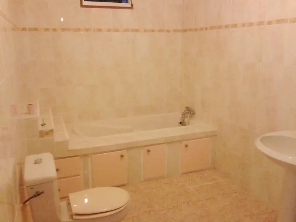 Apartment with 2 Bedrooms in Pointe-Noire, with Wonderful Mountain View And Enclosed Garden