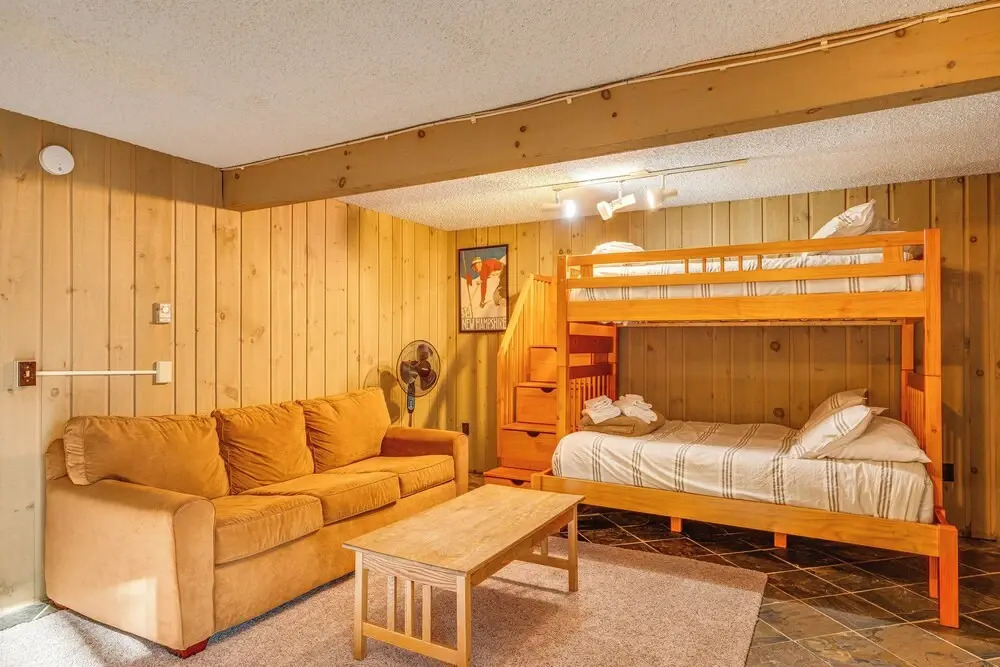 0.5 Mi to Dtwn & Trails: Conway Condo w/ Hot Tub!