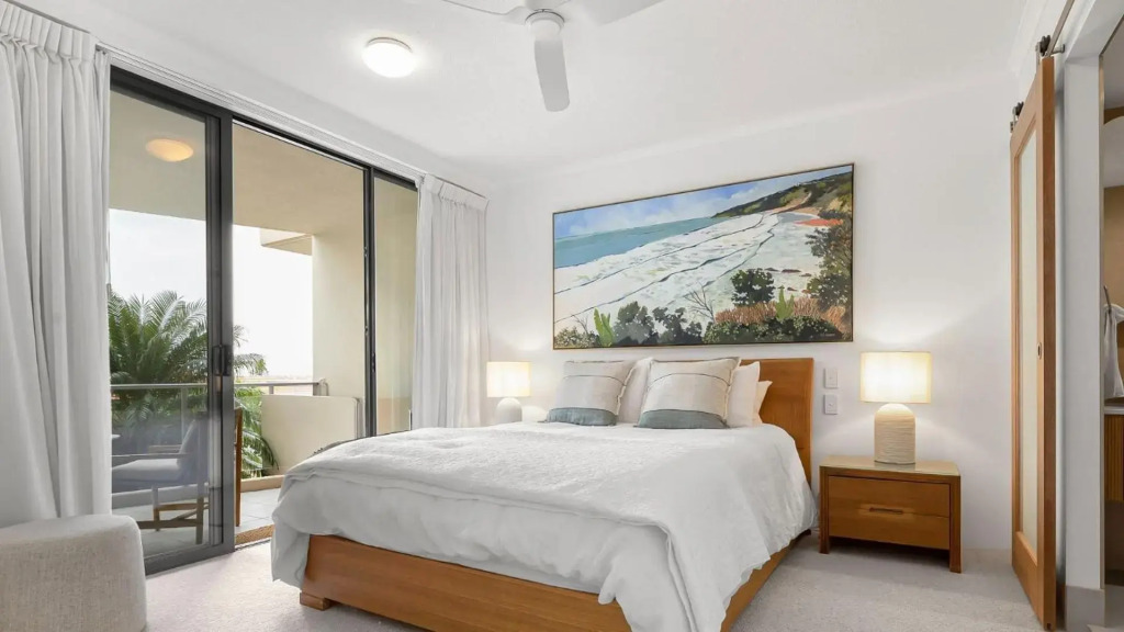 Unit 3 21 Park Generous and Comfortable Beachside Abode
