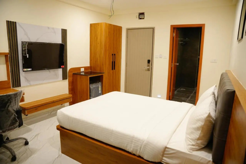 Lemonridge by Monday Hotels IDPL Balanagar