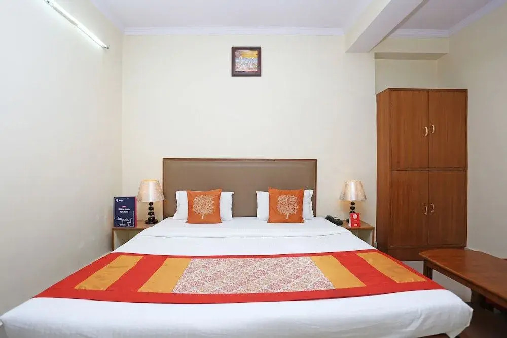 OYO Flagship 29035 Hotel Harisons Continental