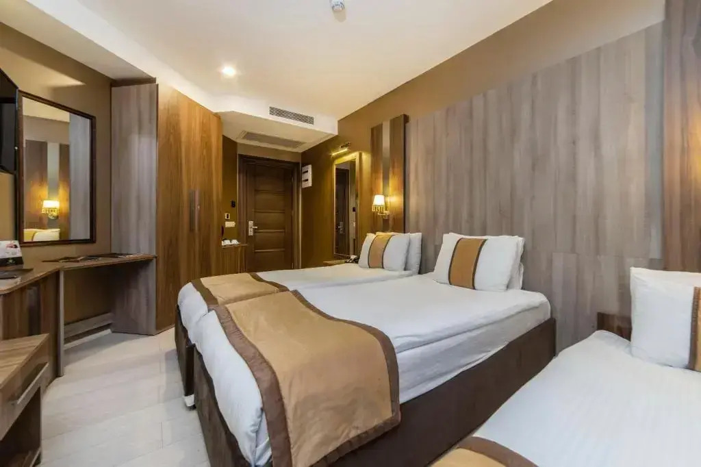 Royal Capital Thermal & Spa Hotel