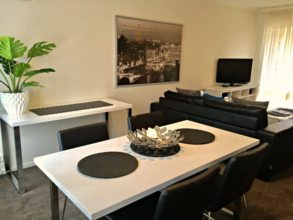 Archer Street – Adelaide DressCircle Apartments