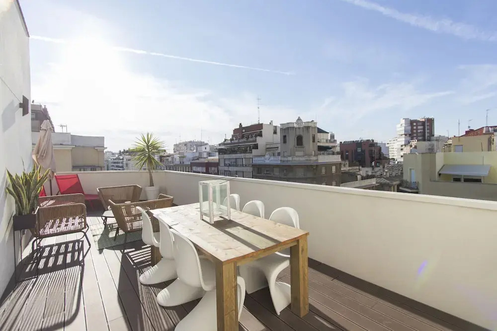 Dobo Rooms Juan Bravo 1