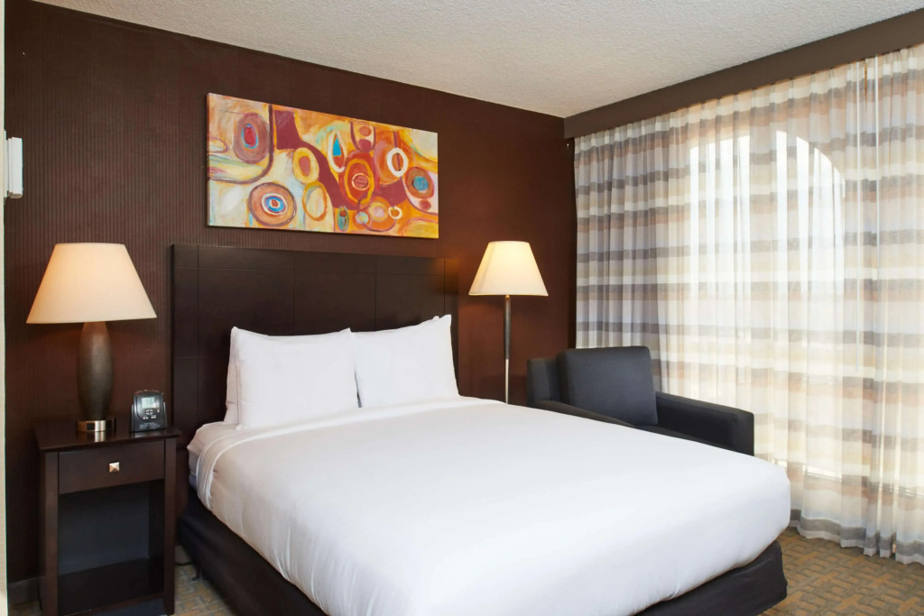 DoubleTree by Hilton Dallas Market Center