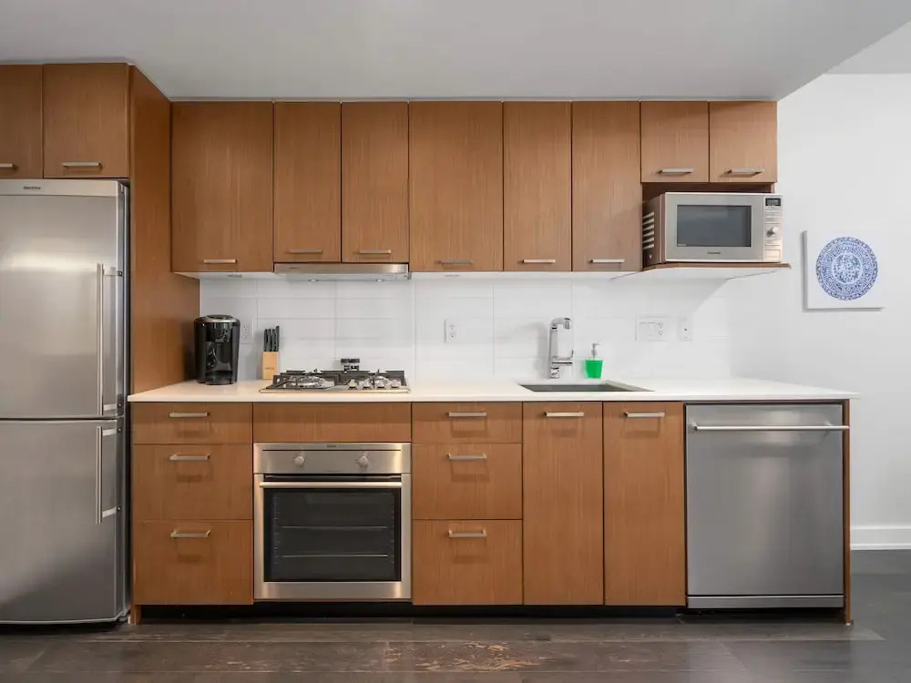 Sterling Suites - Yaletown