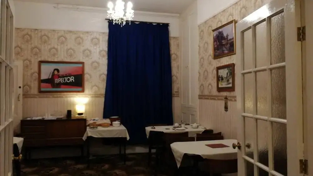 Overton Villa Hotel
