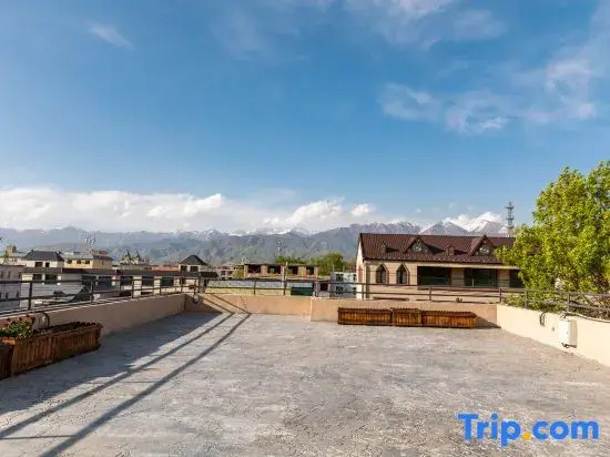 Yixi Xiaozhai Natural Oxygen Bar Homestay in Nalati