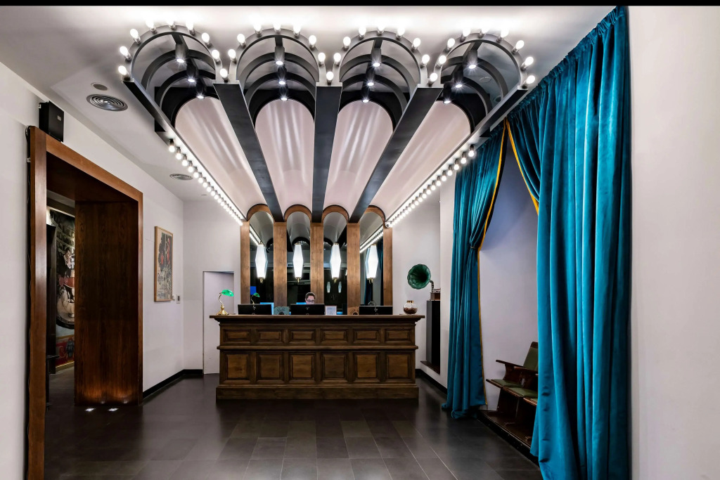 Отель Vincci Soho