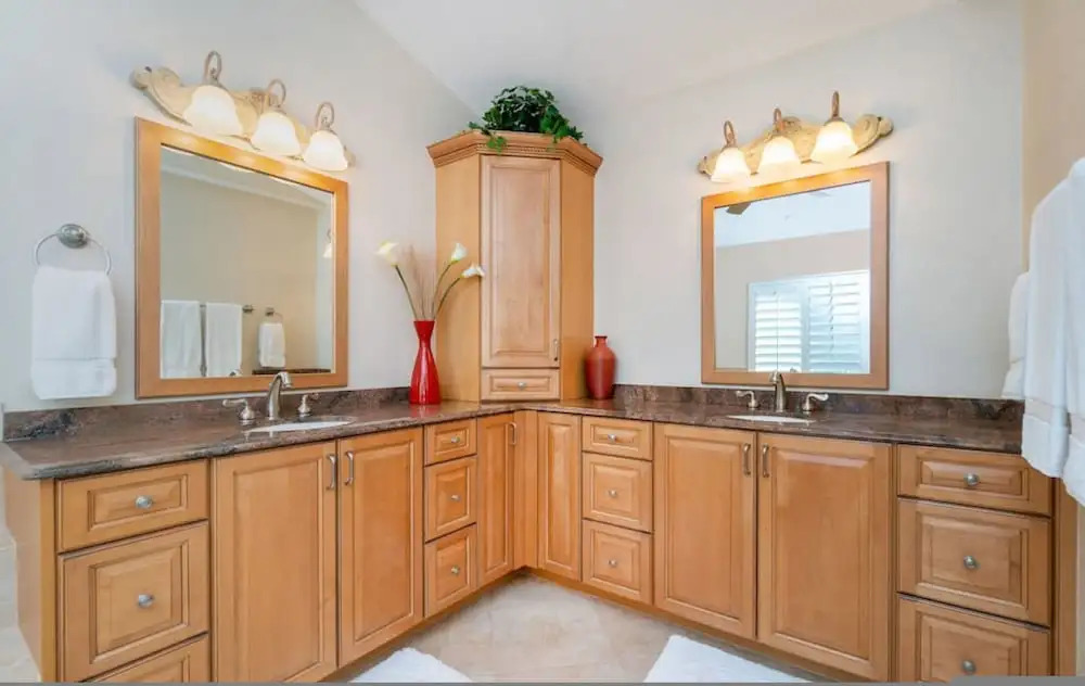 Villa Hibiscus-Waterfront-Free Heated Pool-Dock-Bikes-Other Amenities