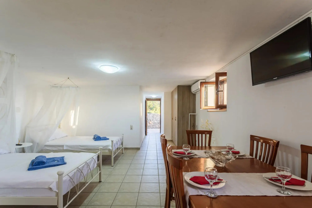 Mani Summer Escape - Spacious Home Fully Equipped