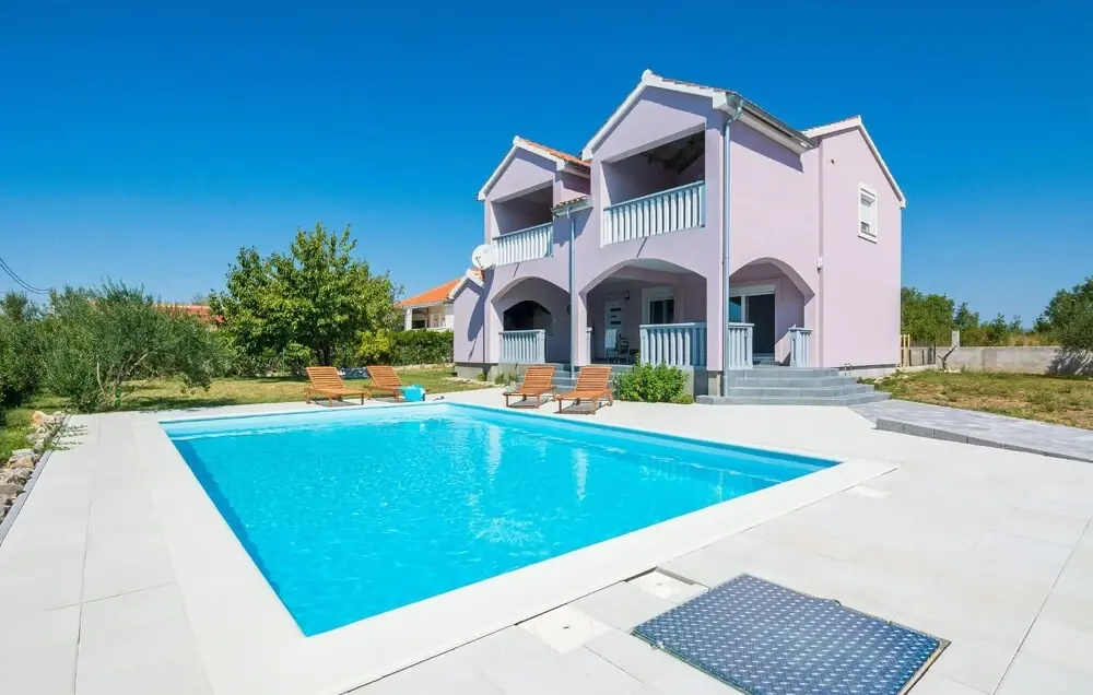 Stunning Home in Benkovac With Wifi, 3 Bedrooms and Outdoor Swimming Pool
