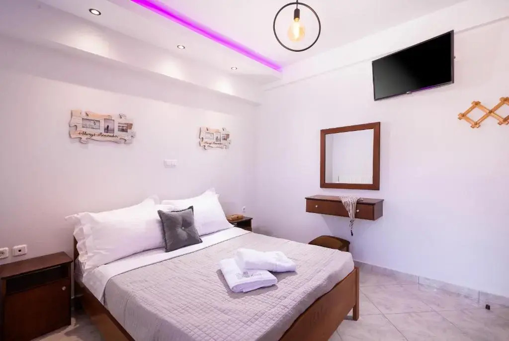 Xenia Suites