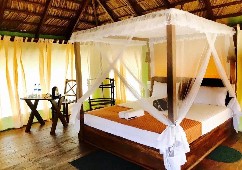 Yala Lake View Cabanas