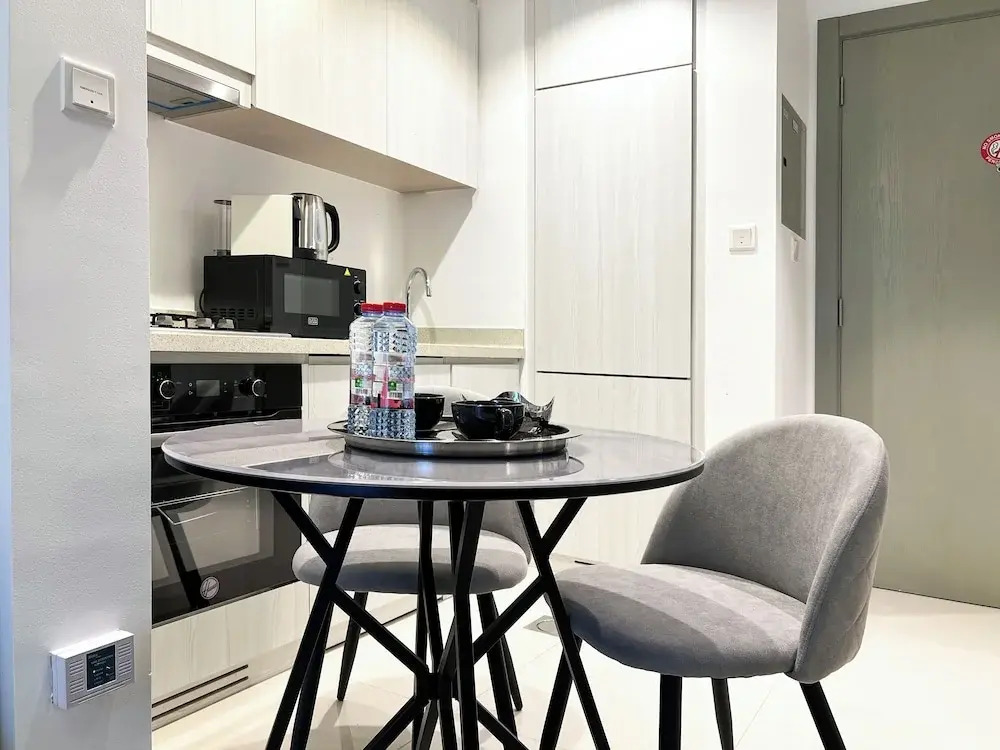 Zada Tower -  Modern 1 BR Apart