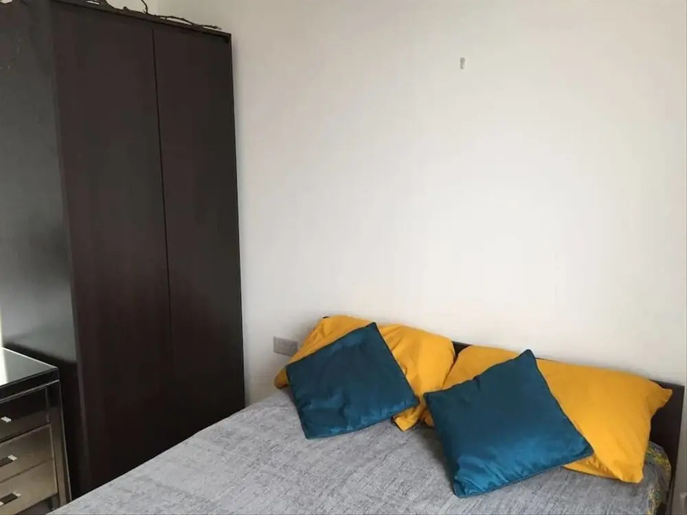 Modern and Airy 2 bed 2 Bath Flat With Great Views