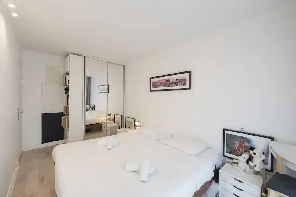Contemporary near Bastille