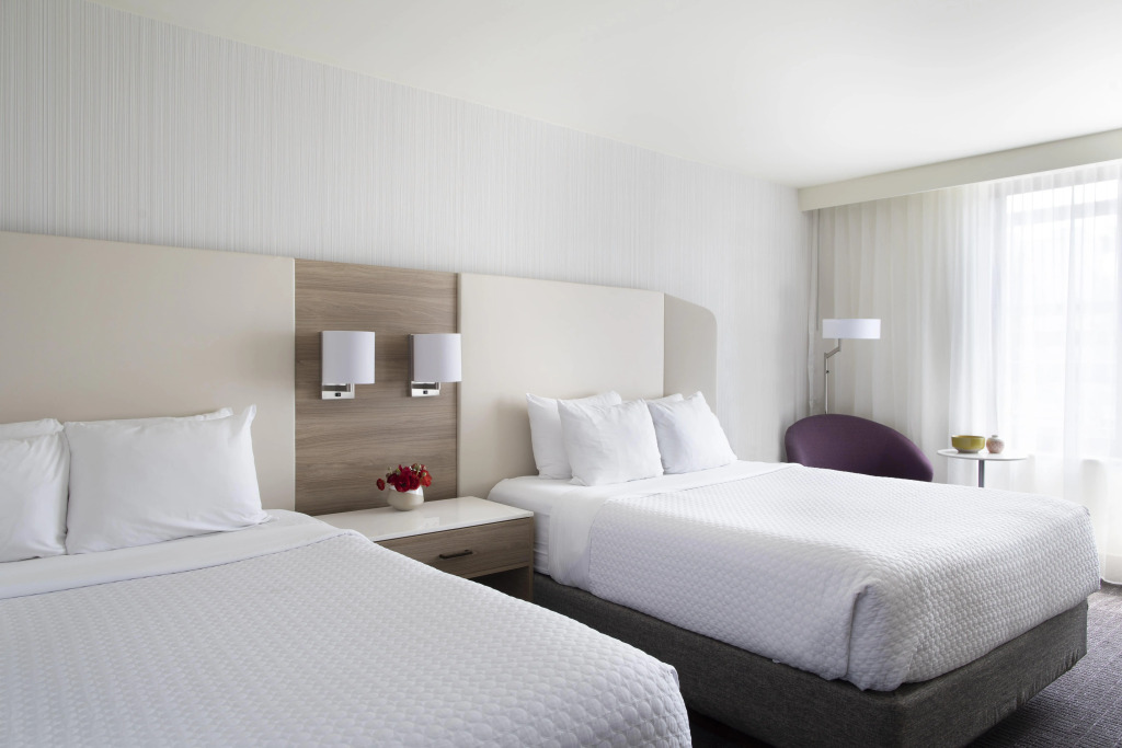 Crowne Plaza Atlanta Perimeter at Ravinia by IHG