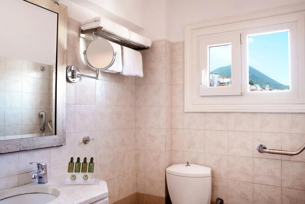 Karalis City Hotel
