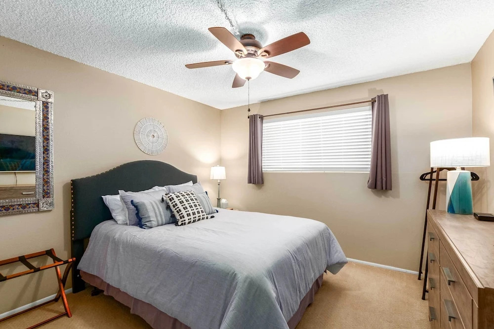 'casa Feliz' Old Town Condo w/ Patio & Pool Access