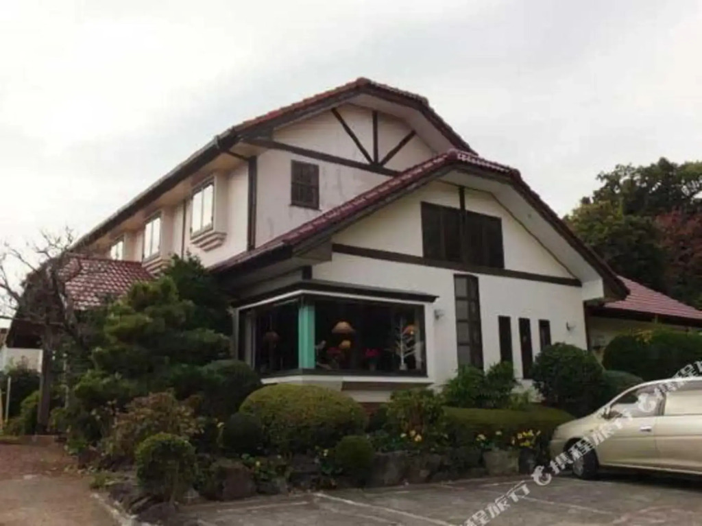 Pension Masquerade