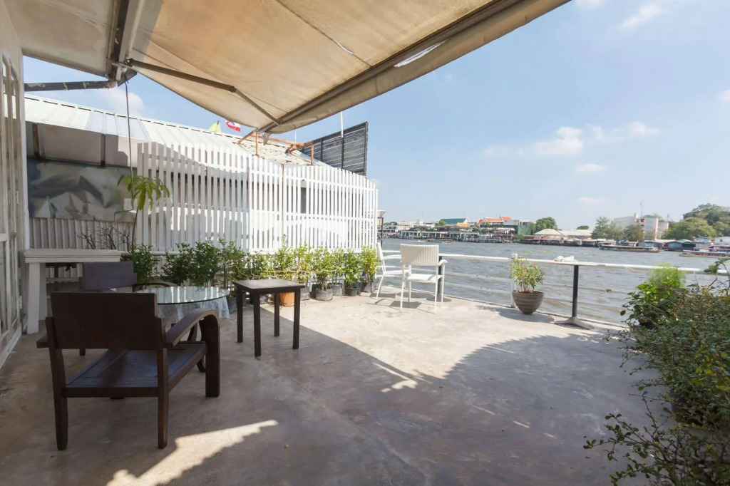 Ibrik Resort by the river