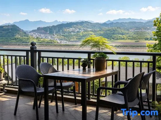 Shi Yunjian Homestay (Three Gorges Dam Tourist Area)