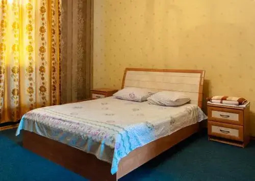 Ayanat Hotel