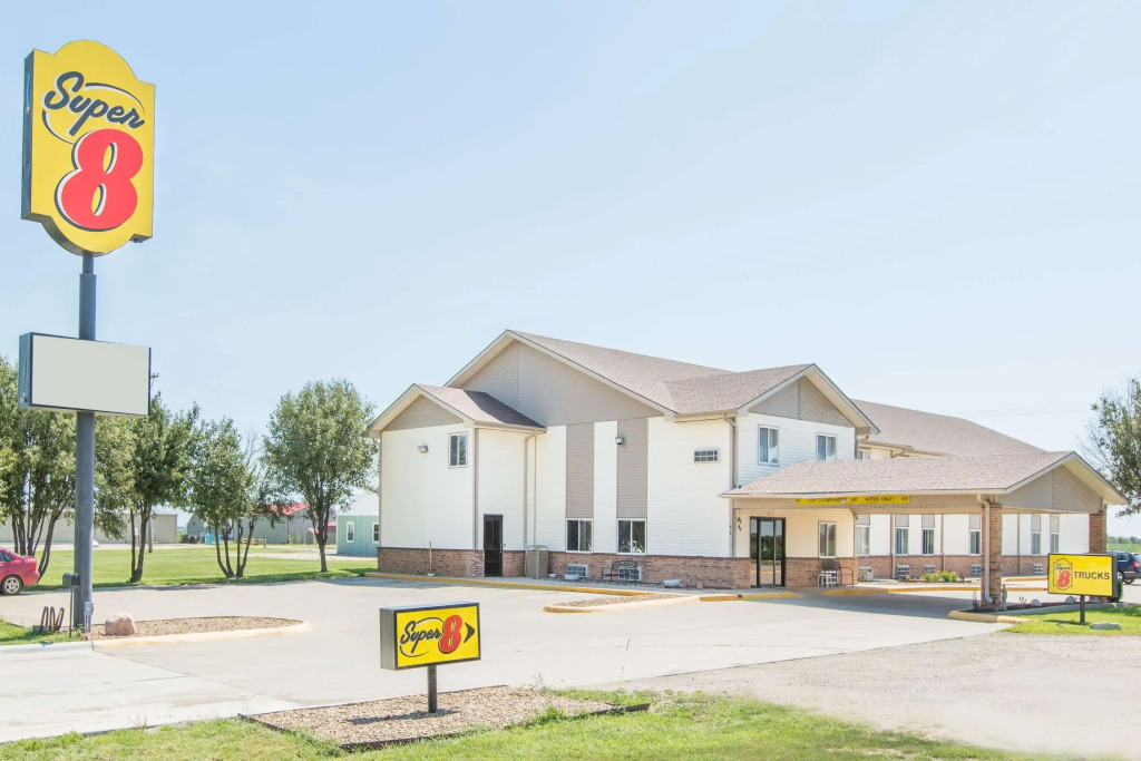 Super 8 by Wyndham Belleville