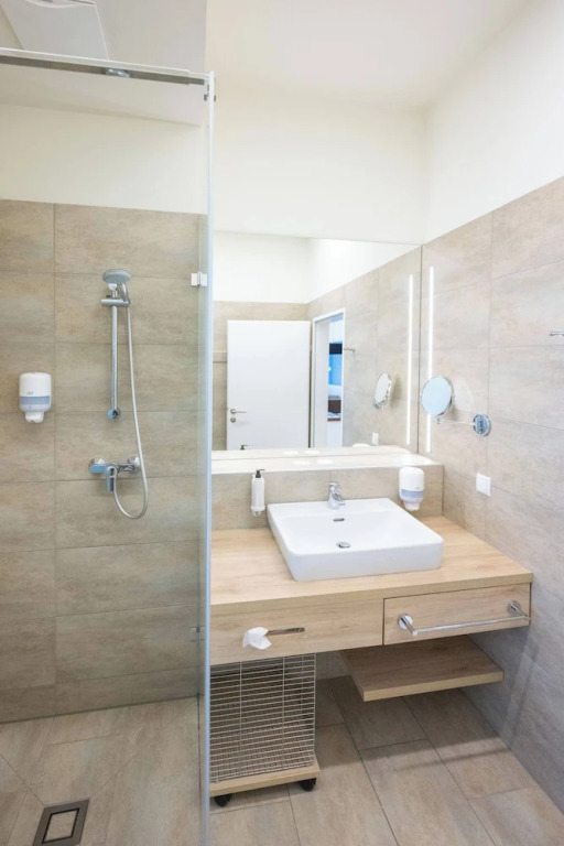 Suite With Character I Graz-süd for 2 24-7 Check-in