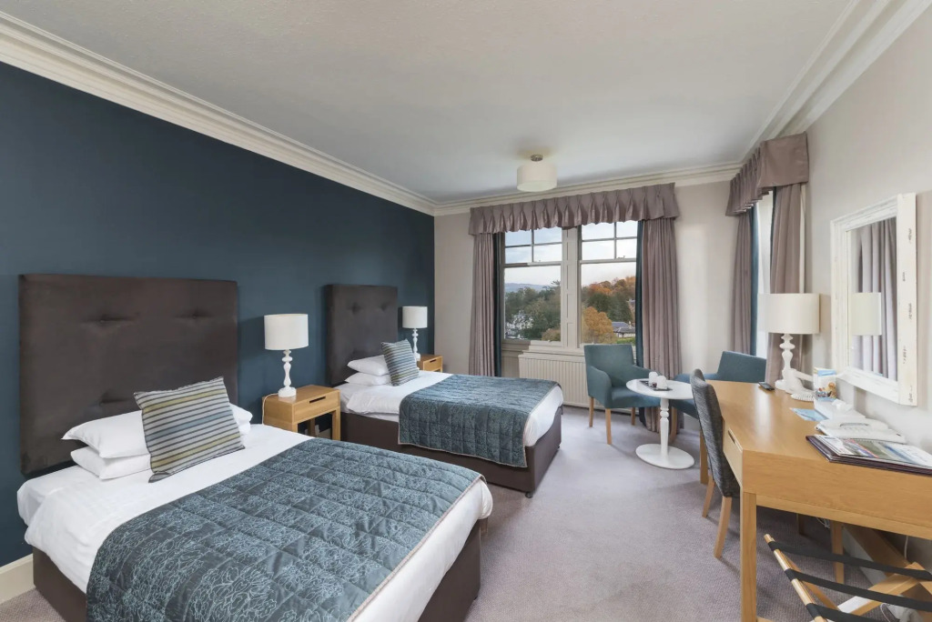 George Hotel