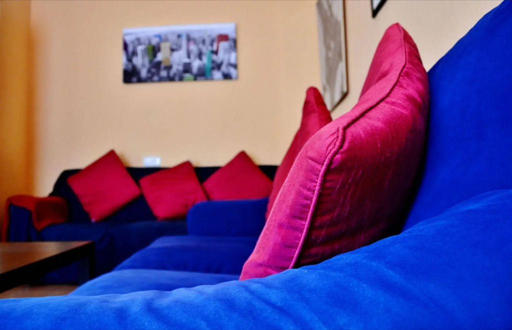 Roomin Hostel