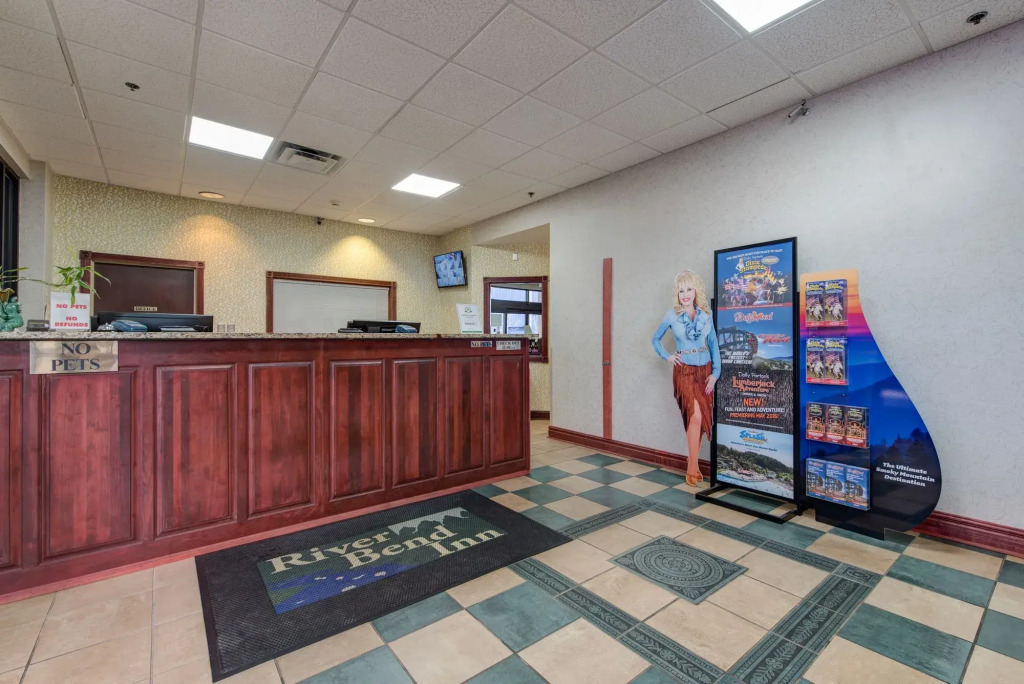 River Bend Inn - Pigeon Forge