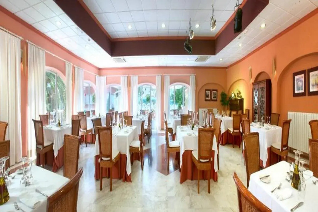 Aparthotel Pinosol