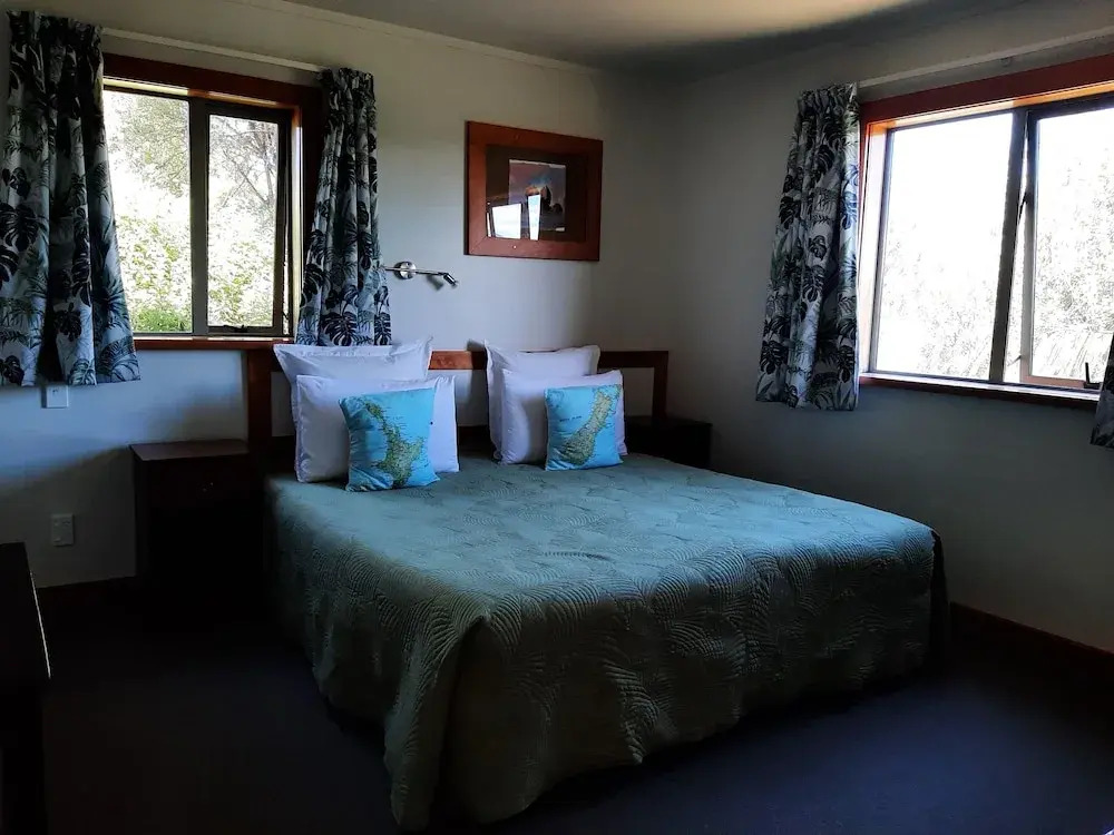 Edens Edge Lodge