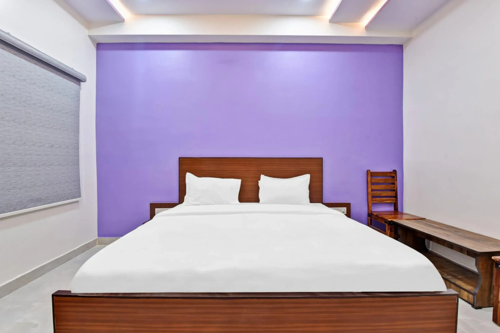 Collection O 86689 Hotel Panther