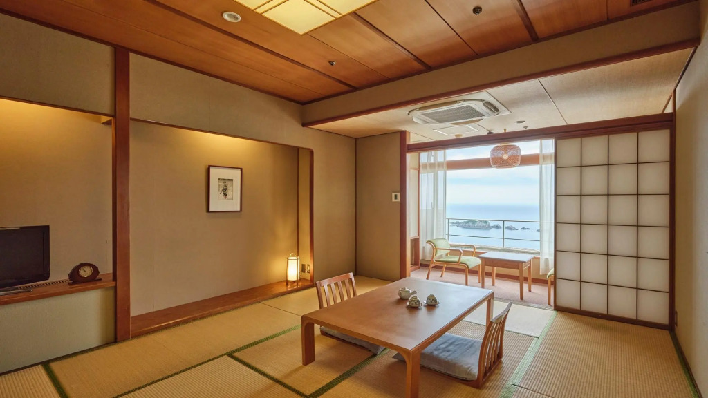 Hotel Urashima