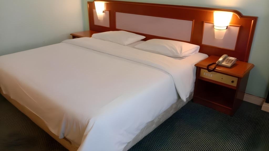 Somerset Hotel