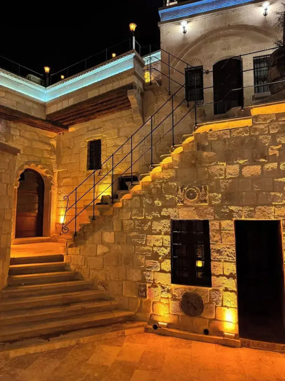 Midland Cave Suites