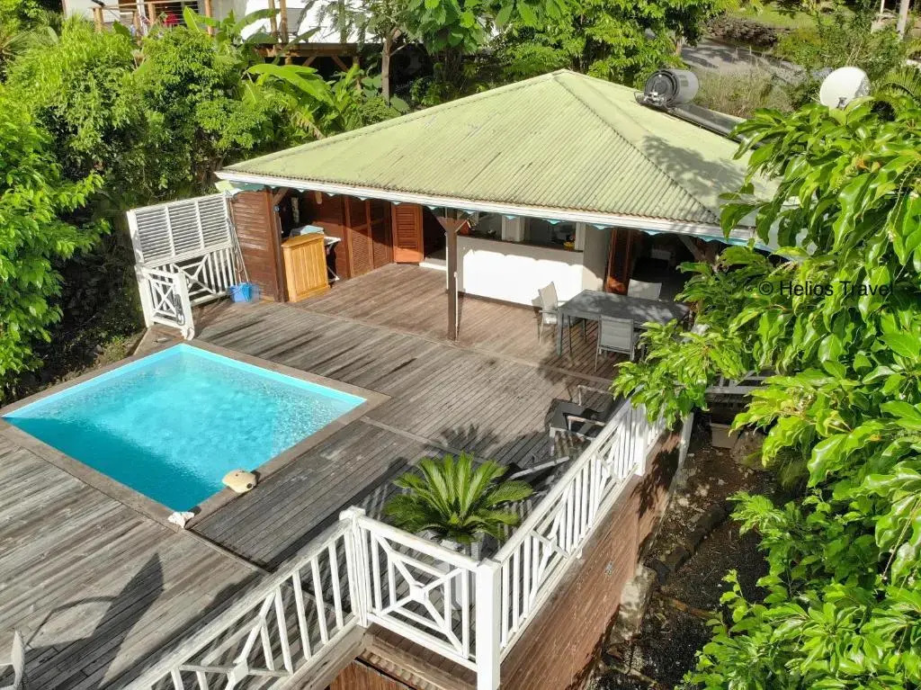Case Coco Pointe Batterie. Piscine, vue mer, 4 p