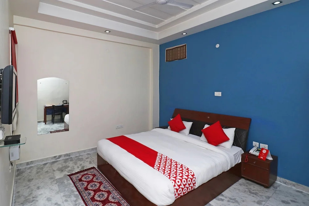 OYO 677 Tanvi Villa