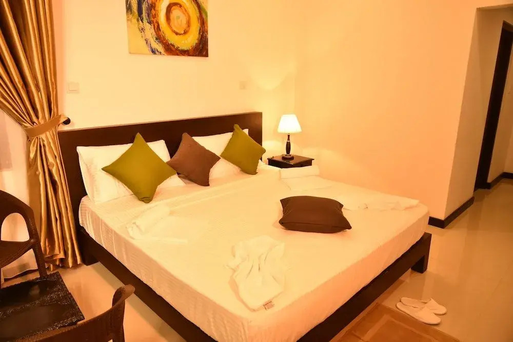Lochana Beach Hotel