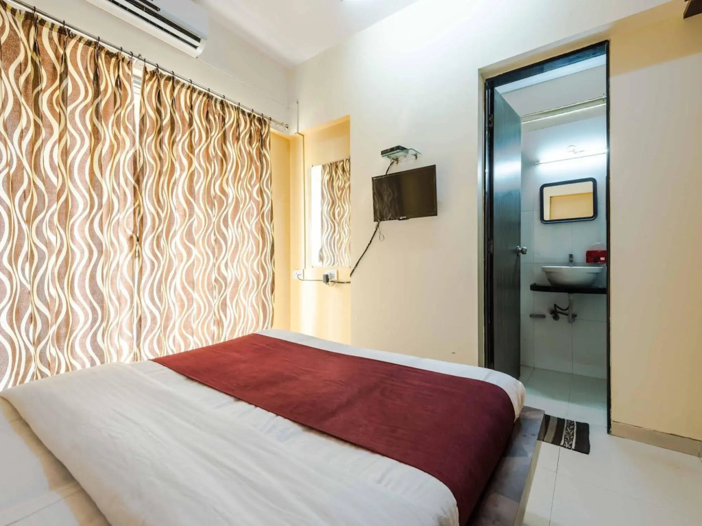 OYO Apartments Bandra East