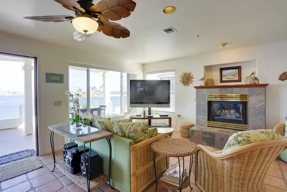 Beachfront San Diego Condo w/ Patio on the Bay!