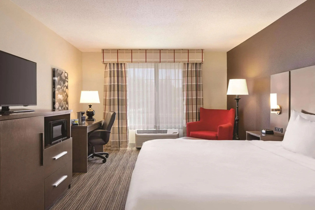 Country Inn & Suites by Radisson, Albert Lea - Austin