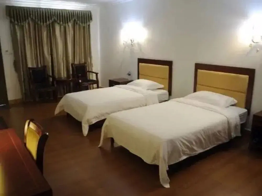 Sanshui Lubao Hot Spring Resort